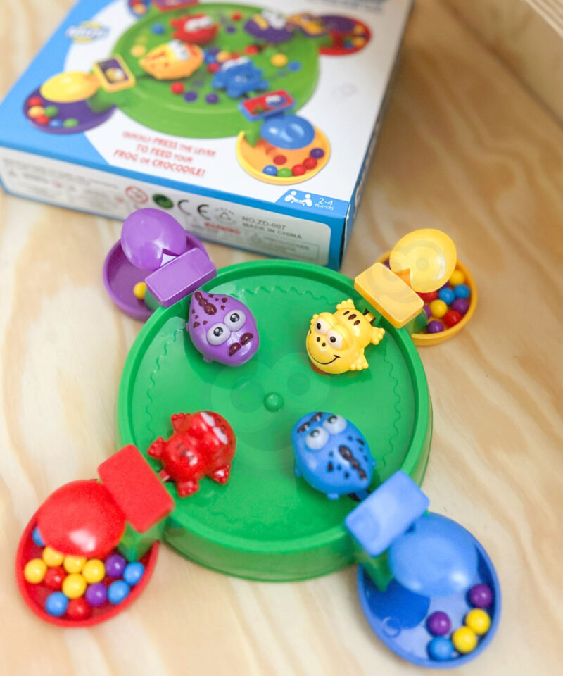 Rõõmsad lapsed mängimas