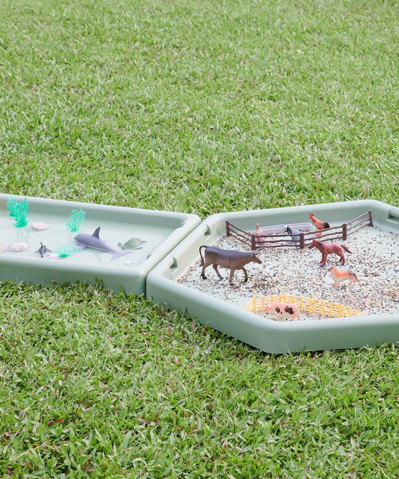 Mängulaud väikeste maailmade loomiseks