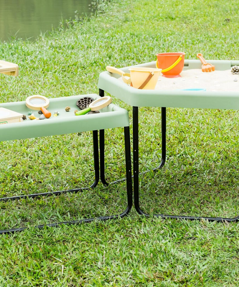 Mängulaud väikeste maailmade loomiseks