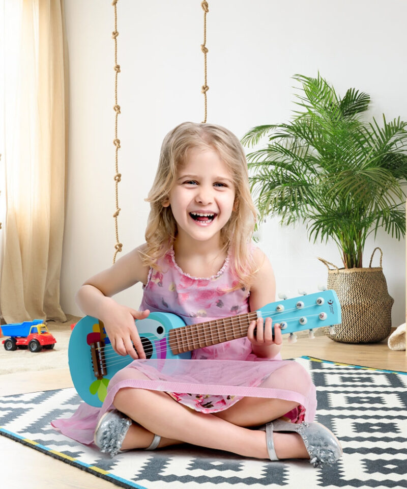 Kaunis tukaani mustriga kitarr