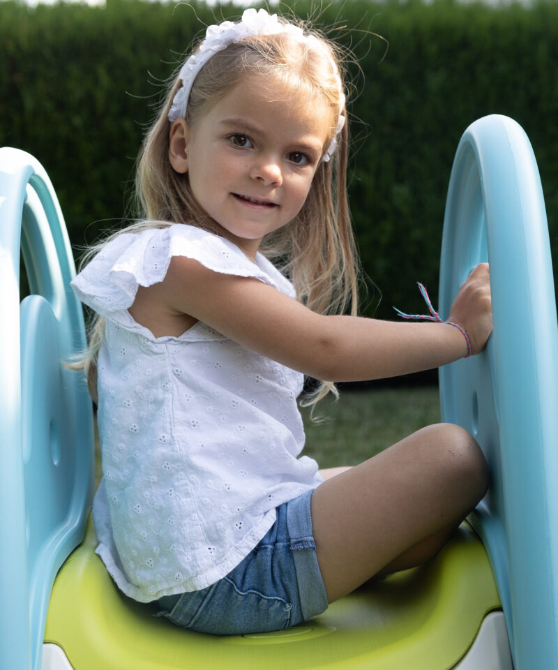 Liumägi koos libisemisvastaste astmetega