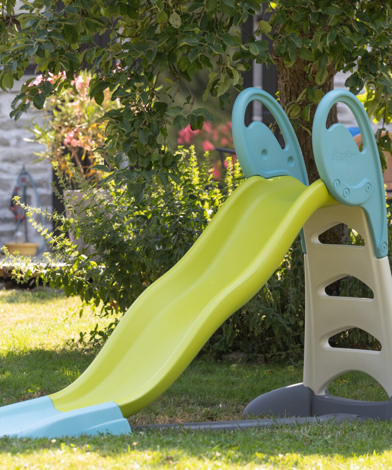 Liumägi koos libisemisvastaste astmetega