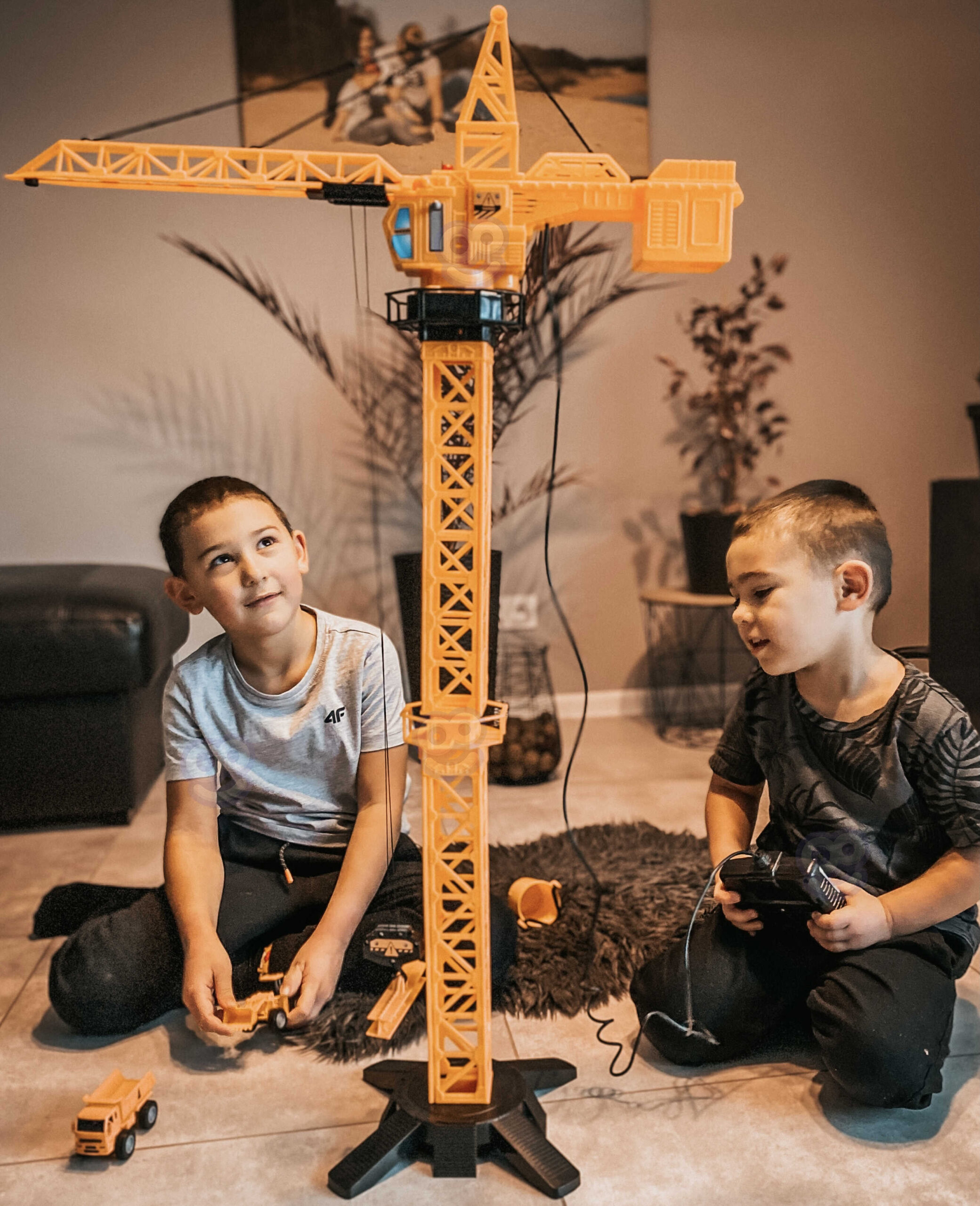 Kaugjuhitav kraana mängimiseks