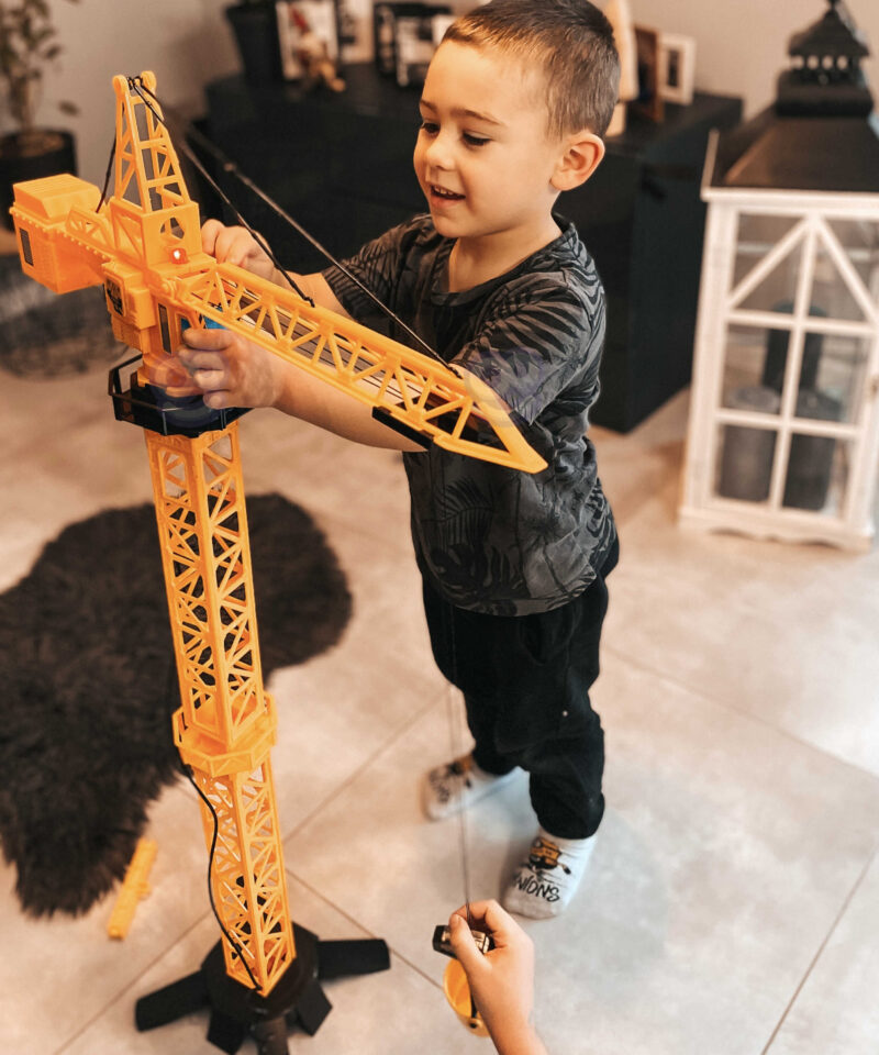 Kraana mängukomplekt veoautoga