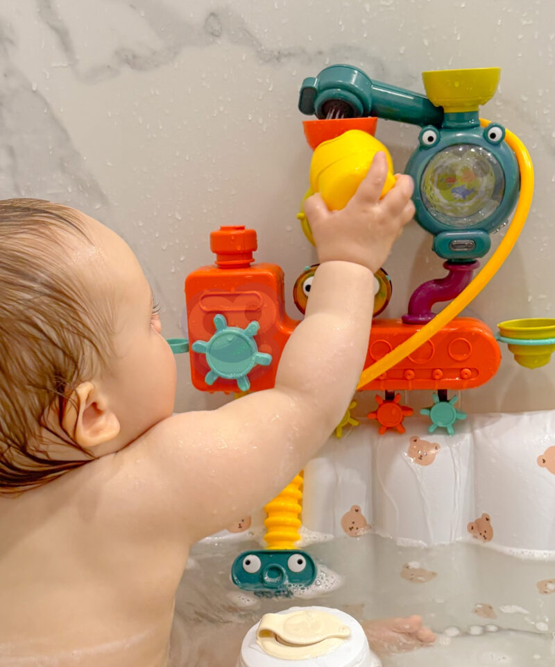 Hariv vannimänguasi lastele