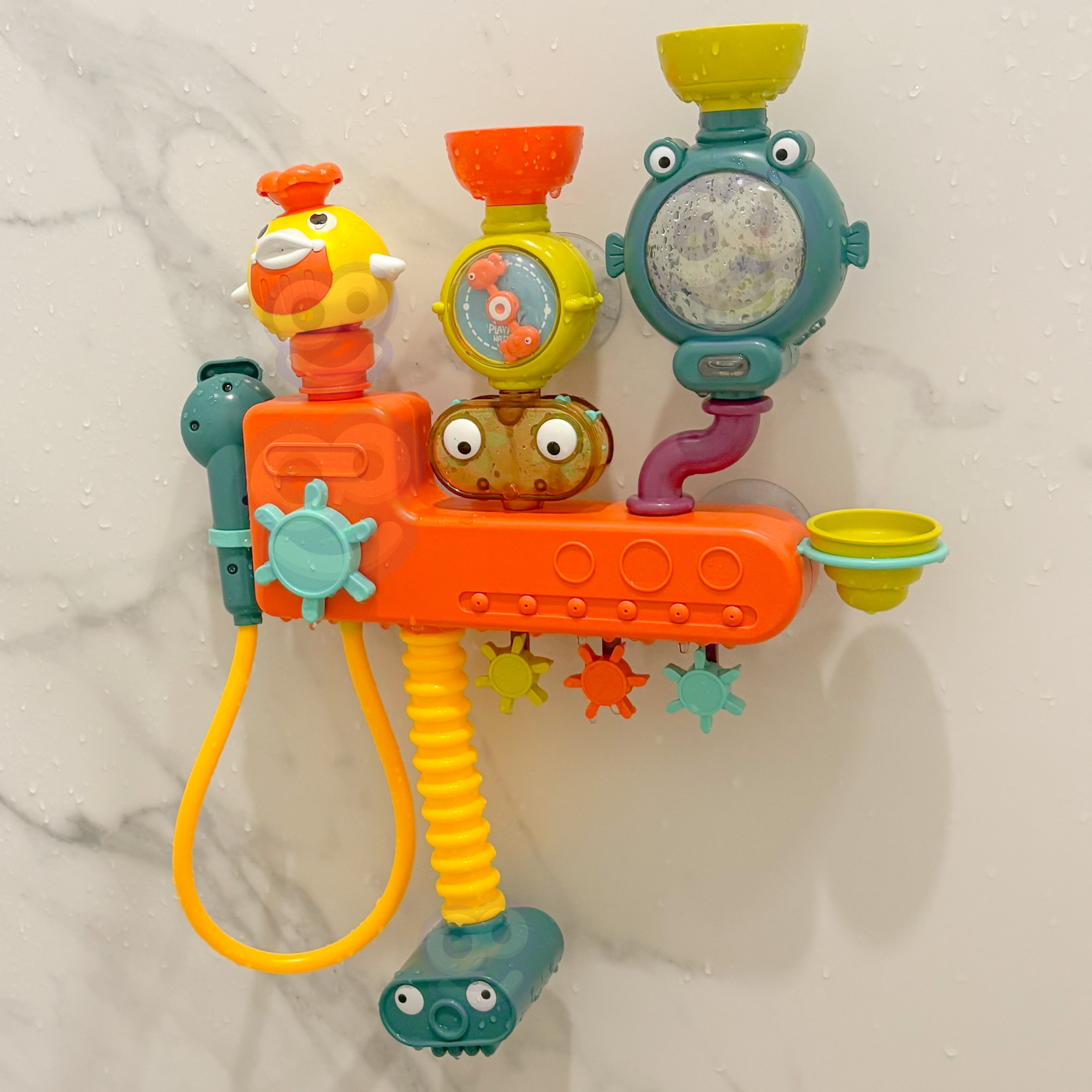 Kvaliteetne vannimänguasi veega