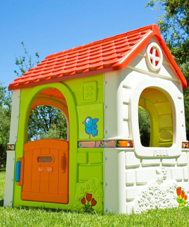 Aiamaja vastupidavast materjalist