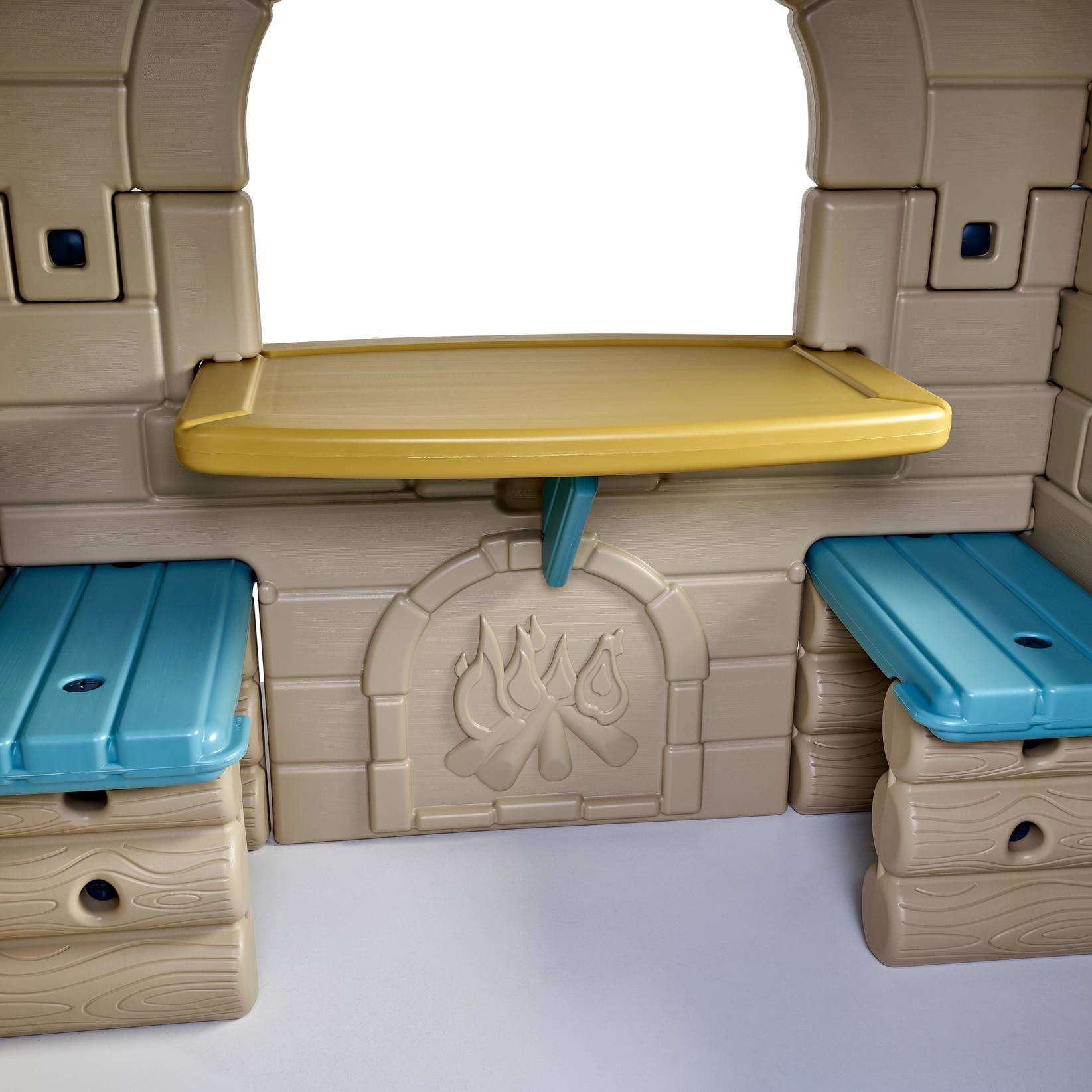 Laste mängumaja pastellvärvides