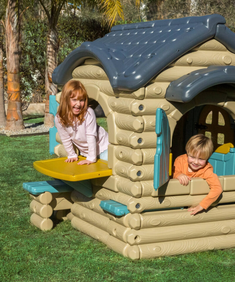 Aiamaja koos elektrilise uksekellaga