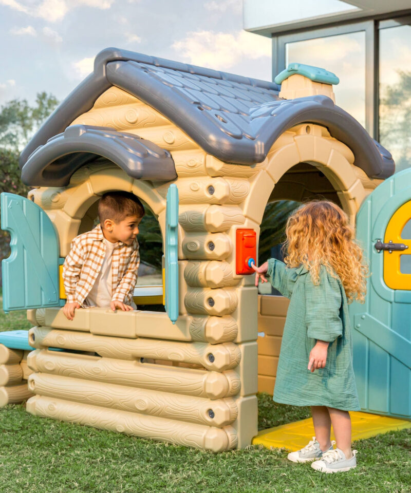 Aiamaja koos elektrilise uksekellaga