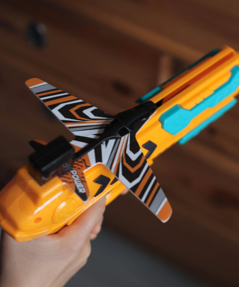 Lastele lõbus lennukiviskur