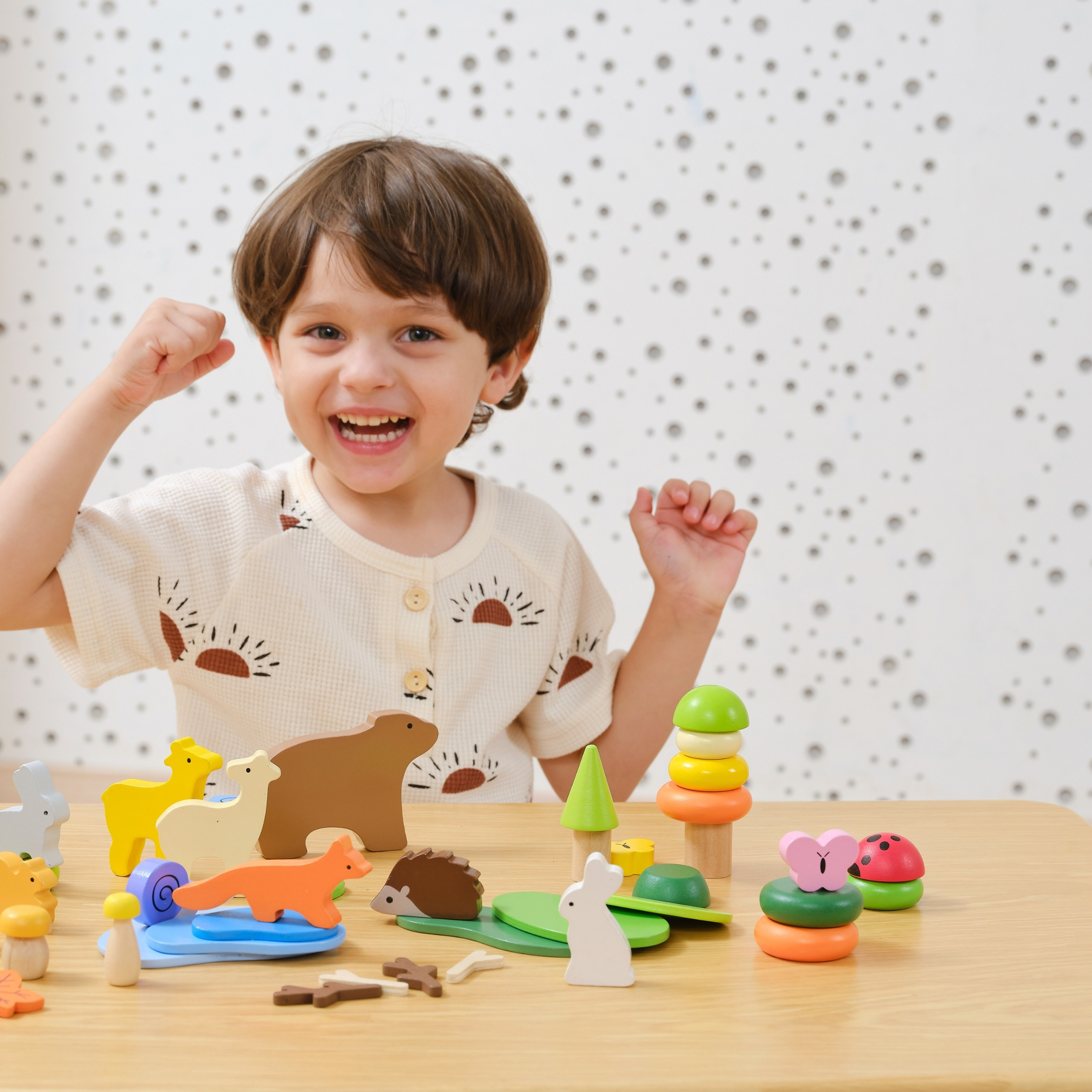 Puidust klotsid metsastseenide loomiseks