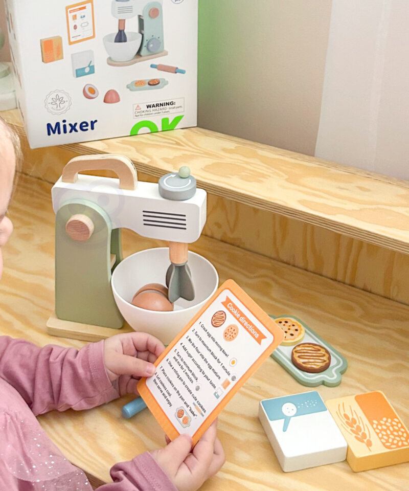 Ohutu ja mittetoksiline puidust mänguasi