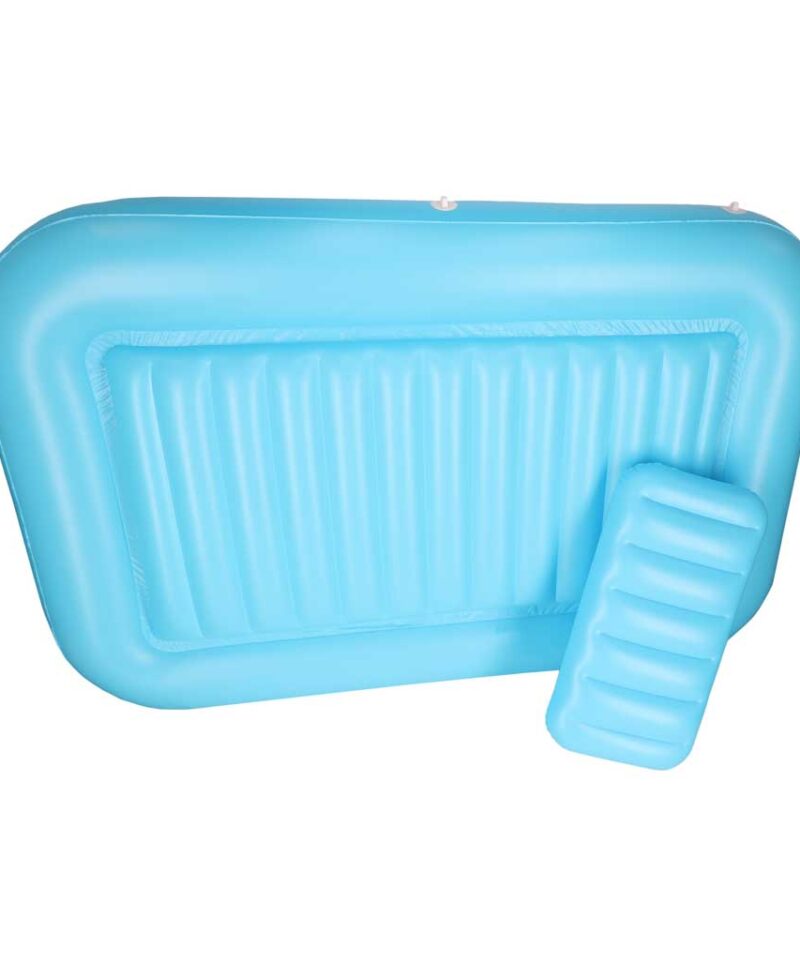 Suvine lõõgastus madratsiga