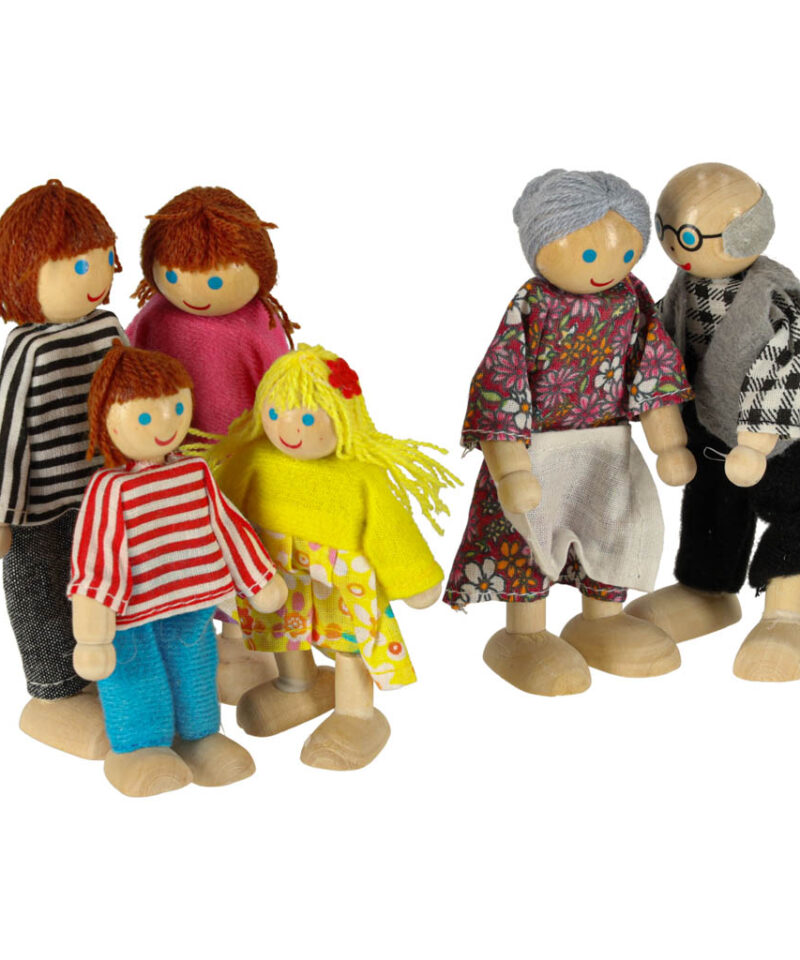 Kolme põlvkonna nukud mänguks