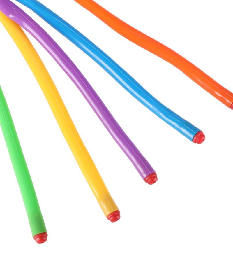 Värviliste torudega veemänguasi