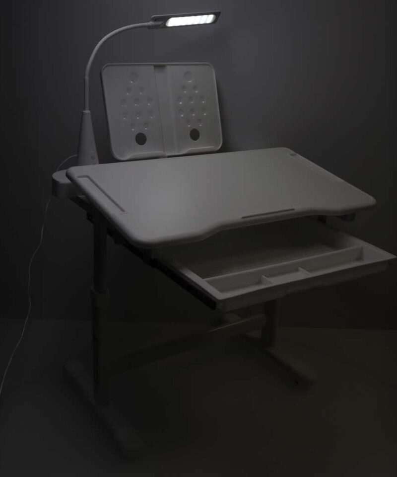 Kasvav laud koos lapsega