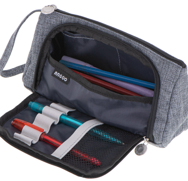 Kaheosaline pinal avatud taskutega