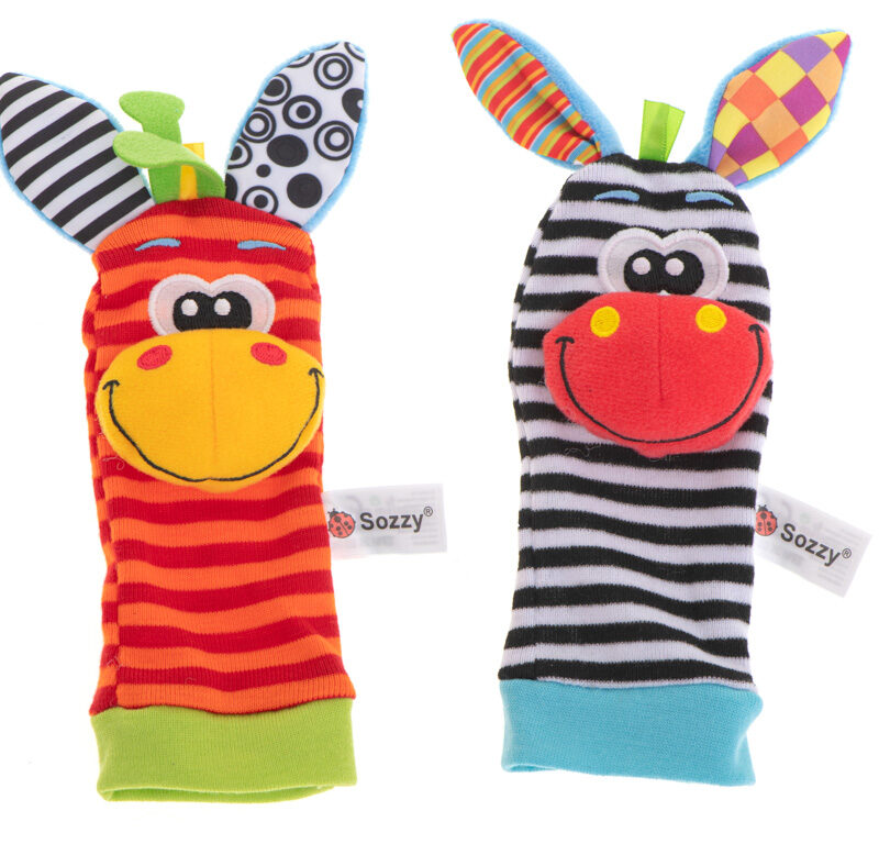 Erksavärvilised beebisokid kõristiga