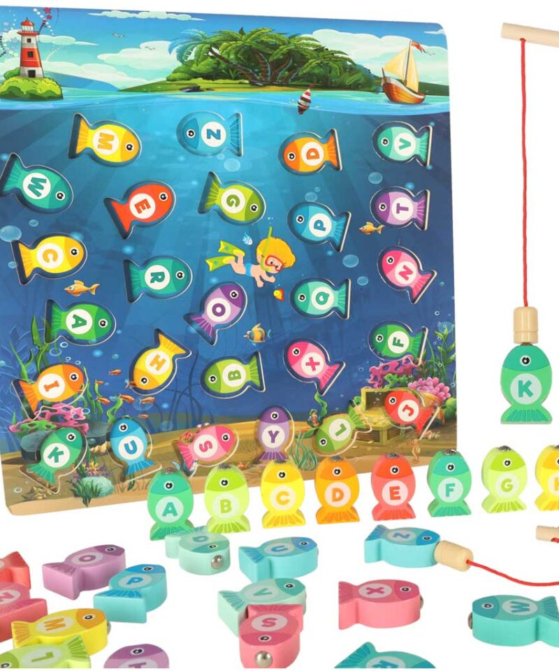 Lapsed mängivad magnetilise kalapüügimänguga