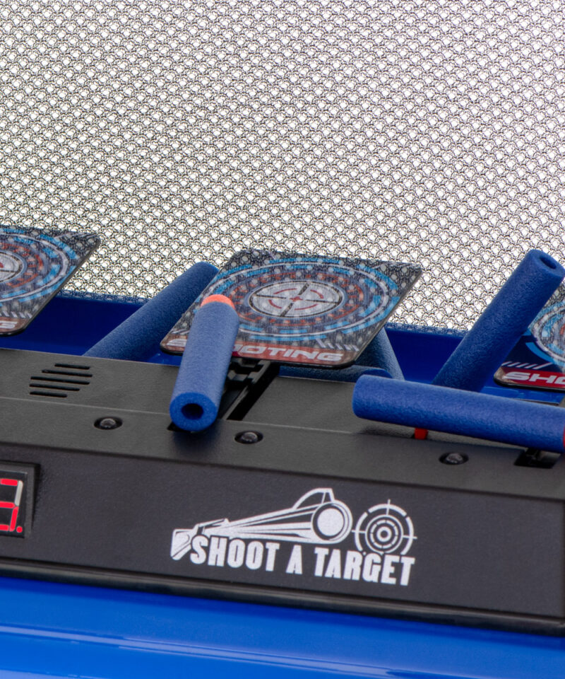 Lapsed harjutavad täpsust laskmismärgiga