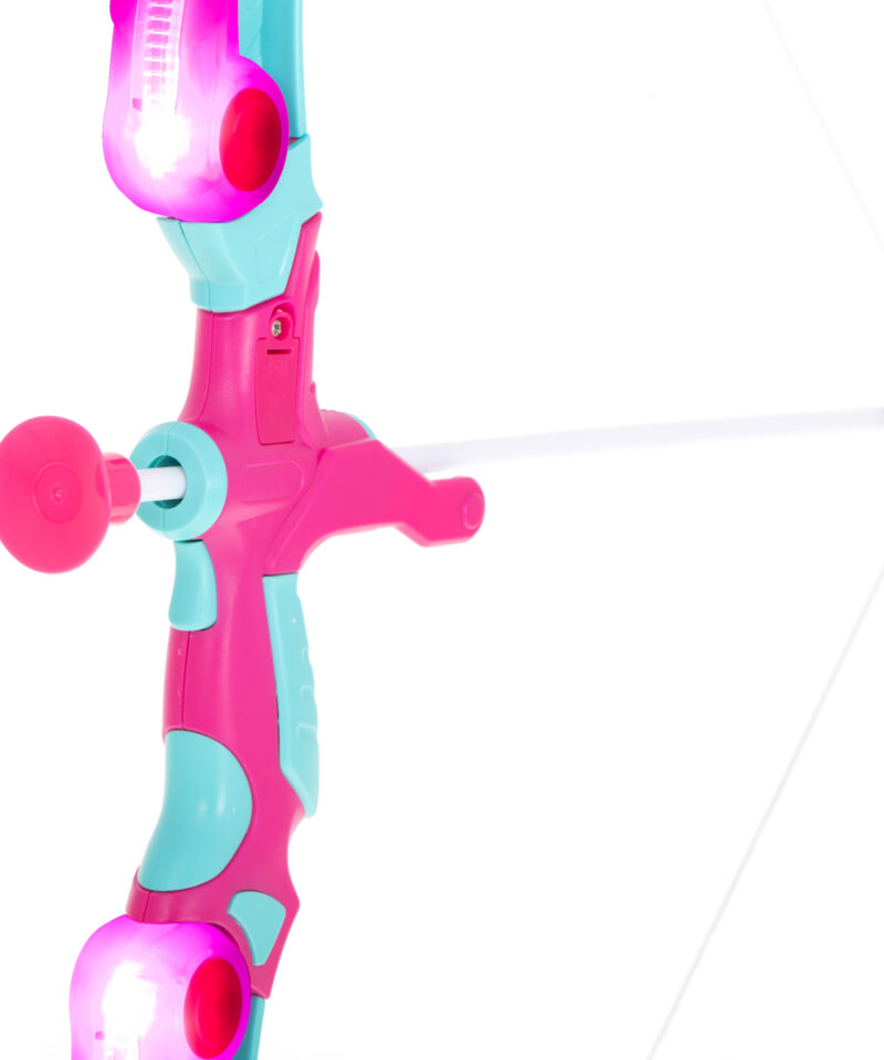 Komplekt sobib sise- ja välitingimustes mängimiseks