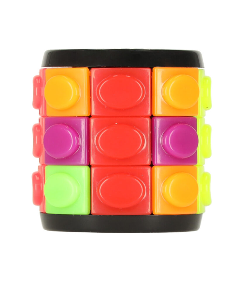 Kolmerea mäng lastele ja täiskasvanutele