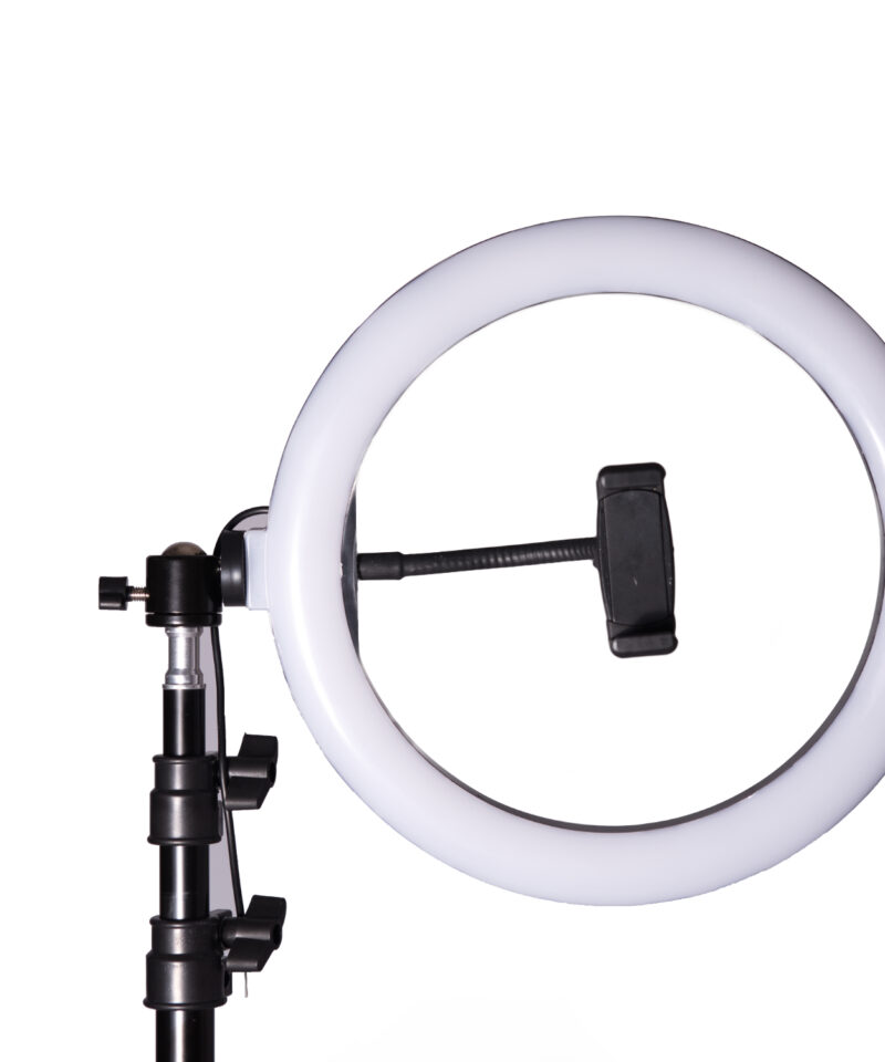 LED-rõngaslamp kolme valgusrežiimiga