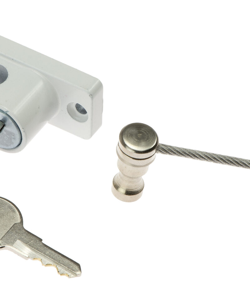 Laste turvalukk akendele paigaldatud