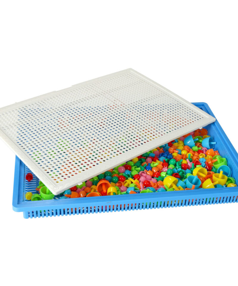 Laste loovuskomplekt koos värviliste nööpidega