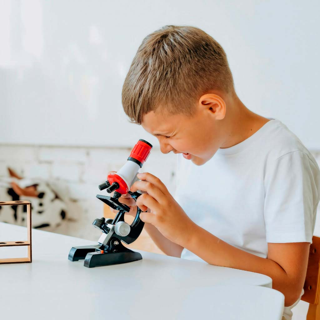 Mikroskoopi kasutamine ja tarvikud