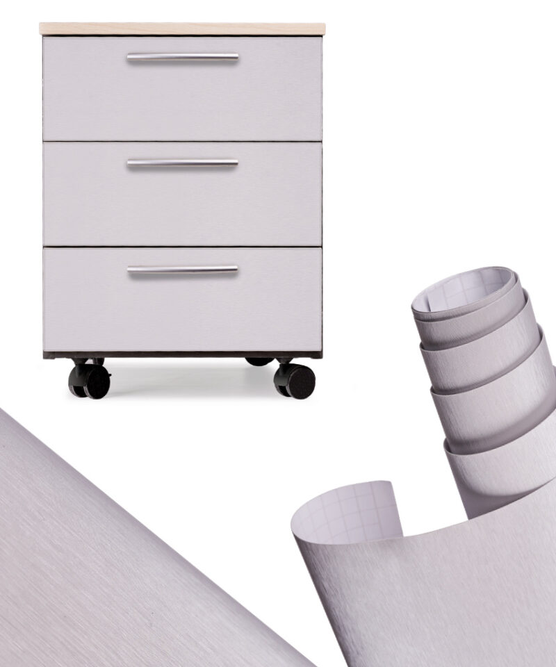 Dekoratiivne harjatud hõbedane kleebis lähedalt