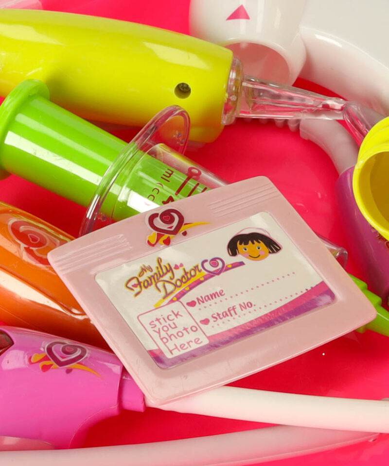 Kohver arsti mänguasjade hoiustamiseks