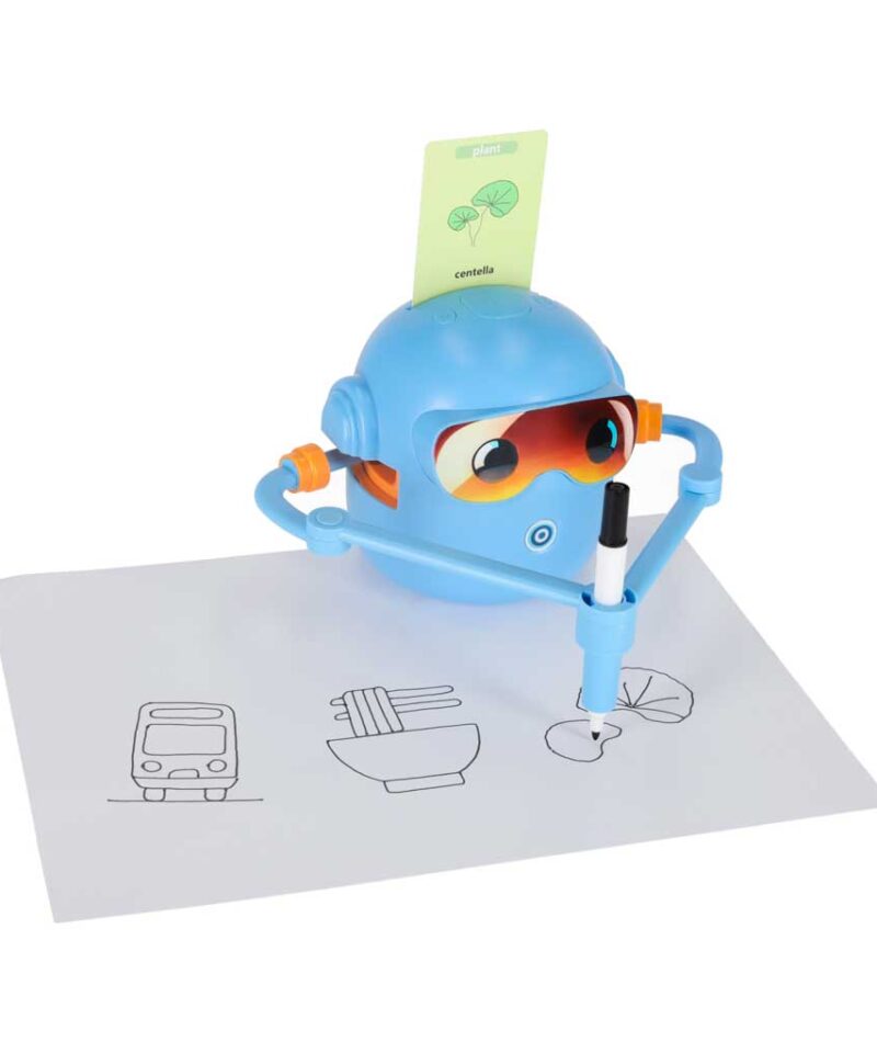 Lapsed mängivad ja õpivad joonistusrobotiga