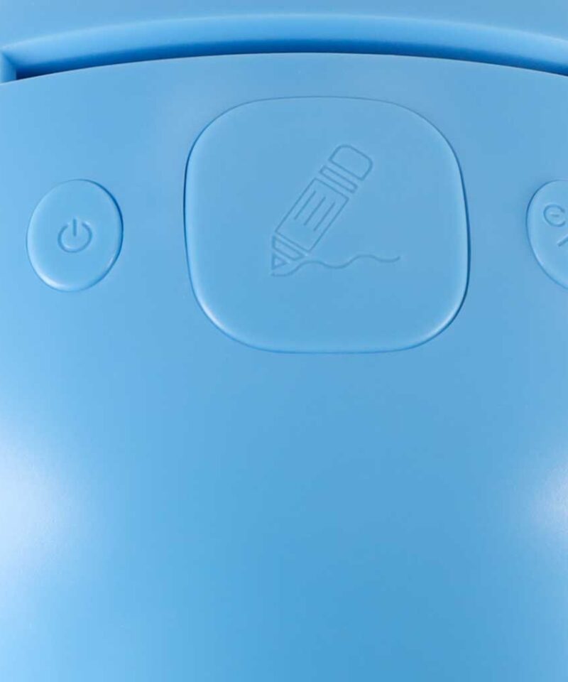 Lapsed mängivad ja õpivad joonistusrobotiga