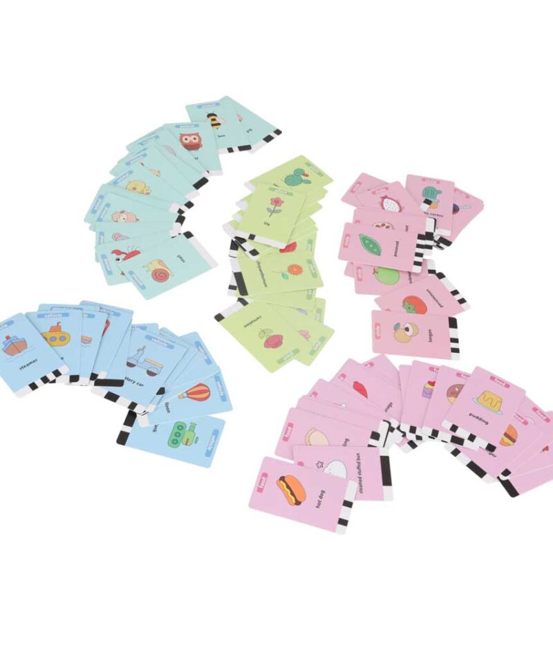 Lapsed mängivad ja õpivad joonistusrobotiga